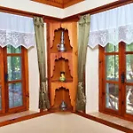 Tuerk Evi 4*
