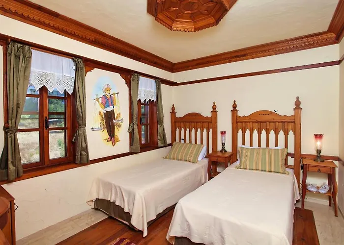 Ξενοδοχείο Tuerk Evi 4*