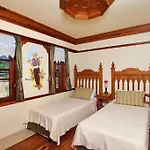Отель Tuerk Evi 4*