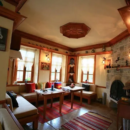 Hotel Tuerk Evi 4*